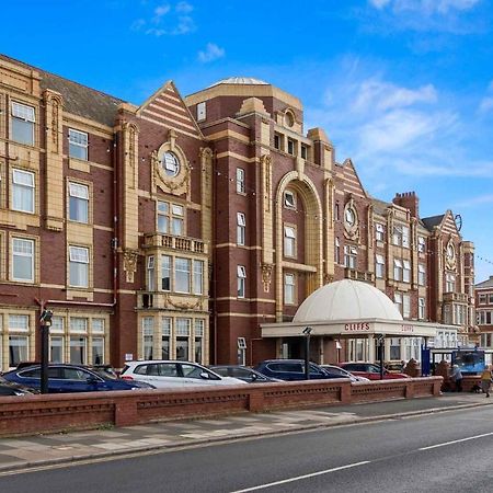 Cliffs Hotel Blackpool Exterior photo