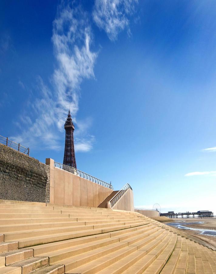 Cliffs Hotel Blackpool Exterior photo